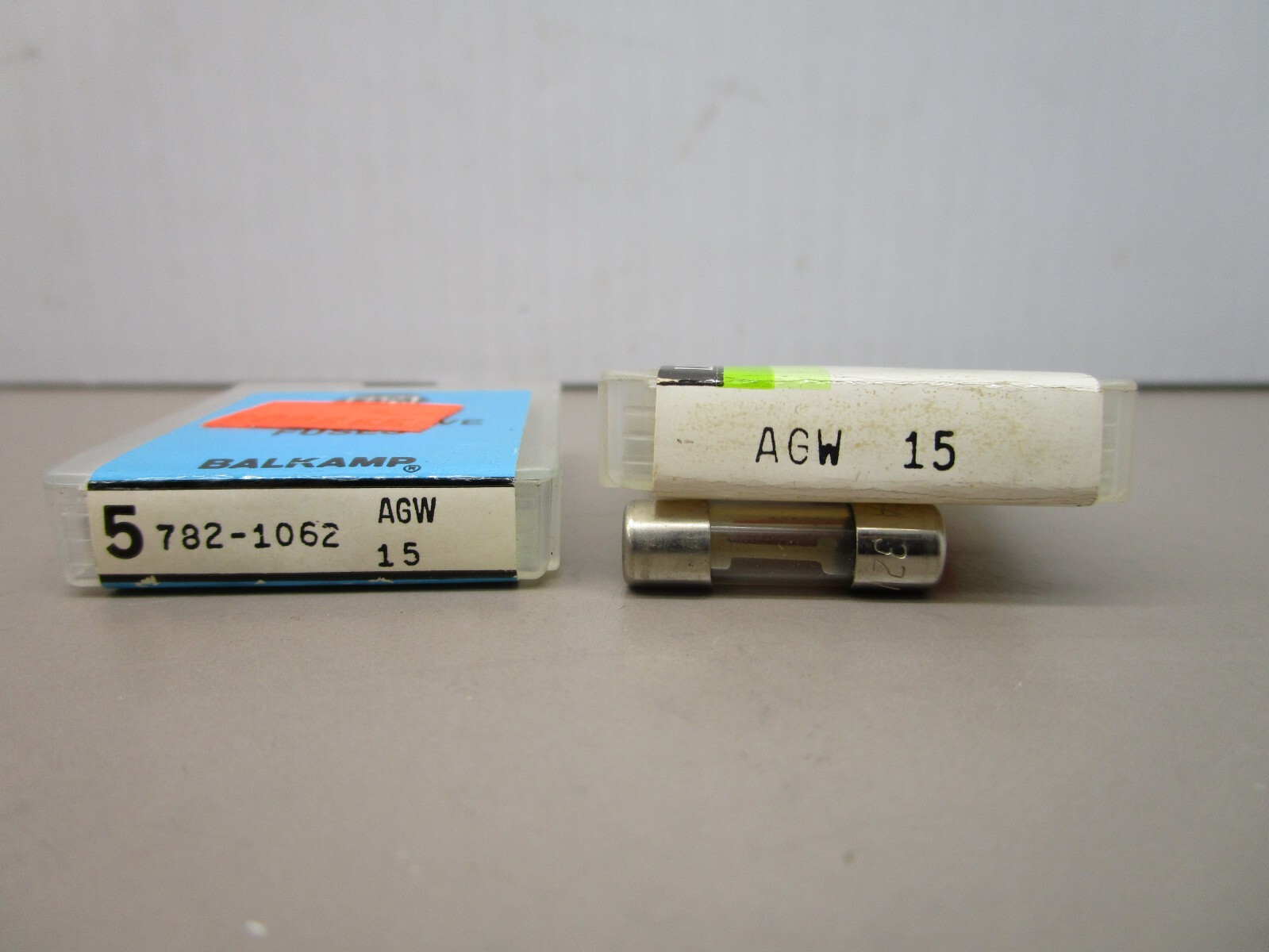 x10 Automotive Fuse Barrel Style AGW15 Fast Acting Glass 15 Amp Rating