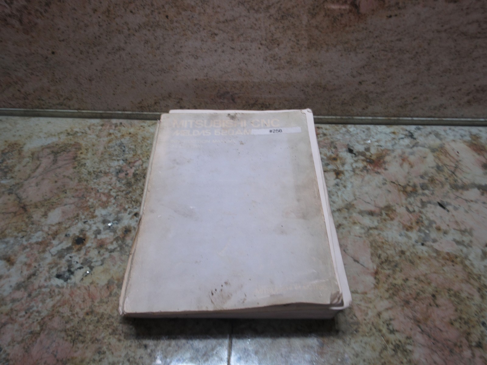 MITSUBISHI CNC MELDAS 520AM #256 INSTRUCTION MANUAL TONGIL SAEILO MACH 3A MILL