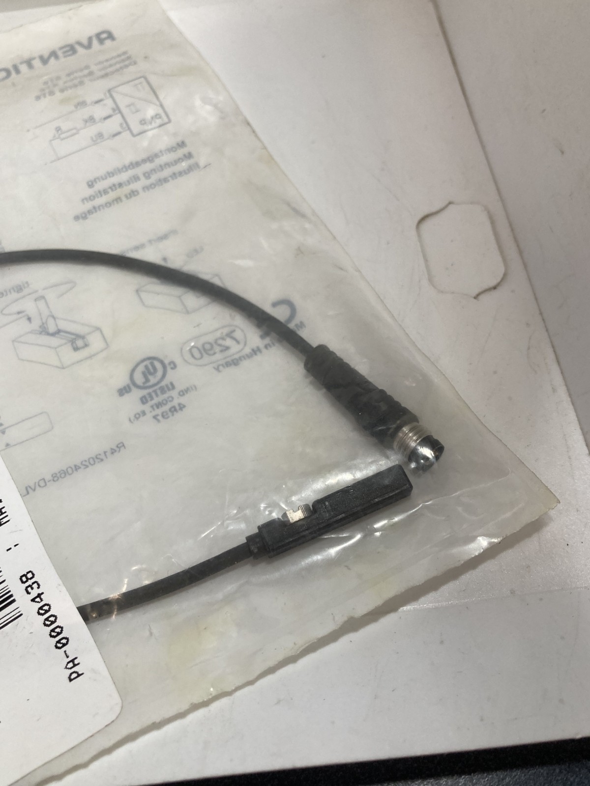 AVENTICS R412022858 SENSOR 10-30VDC 150MA CLASS 2 SERIES ST6 NIB