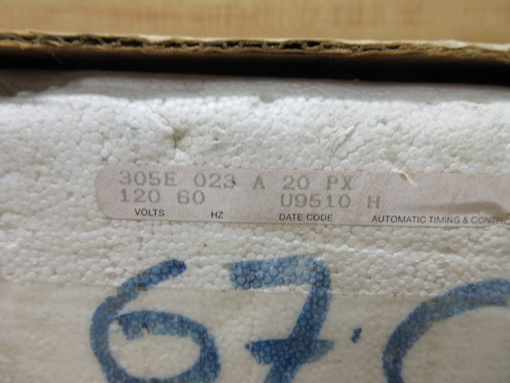 ATC 305E-023-A-2-0-PX Electromechanical Timer 305E023A20PX Cracked Housing