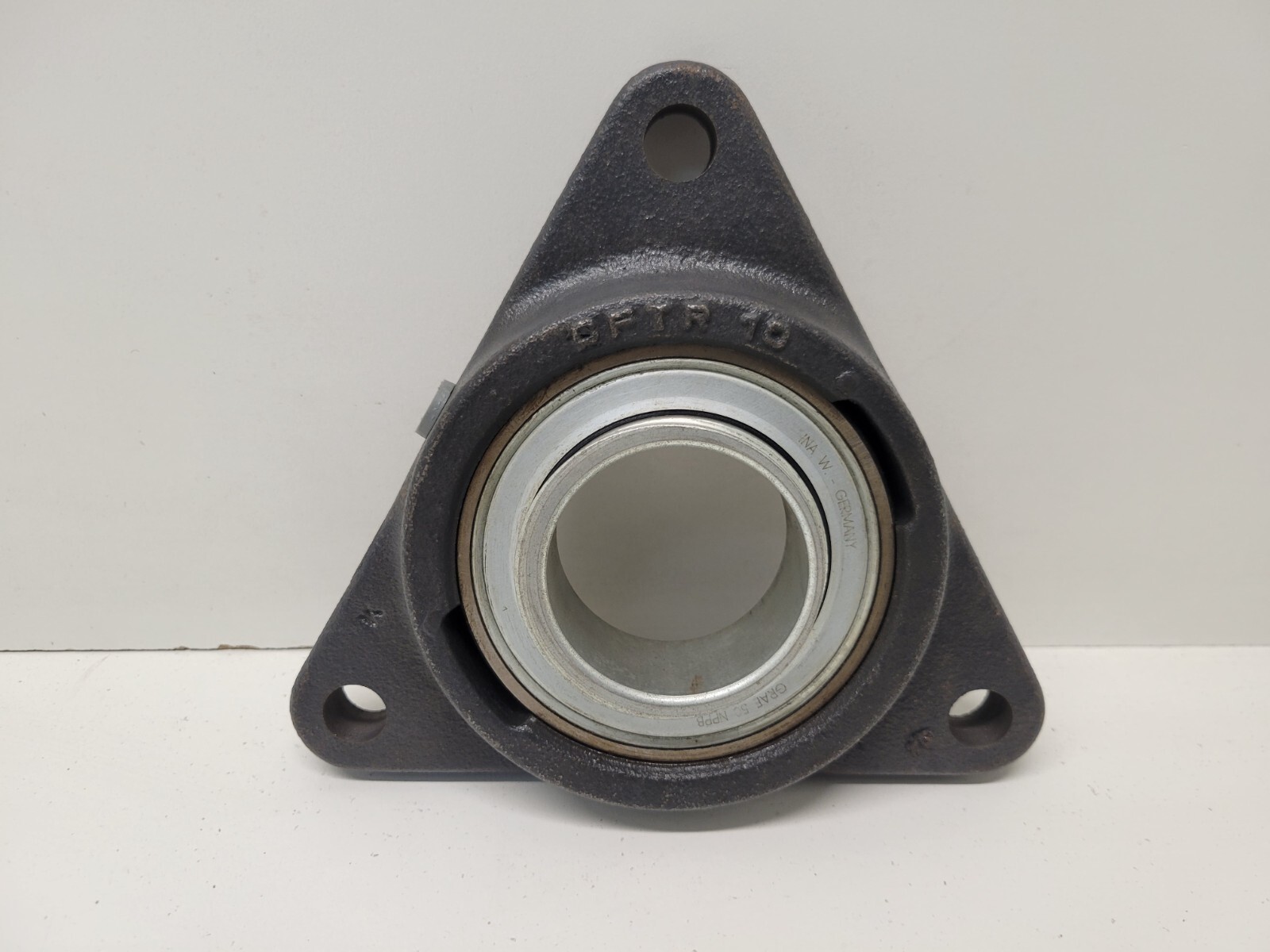 NEW OLD STOCK! INA 3 BOLT FLANGE MOUNT BEARING GRAE50NPPB