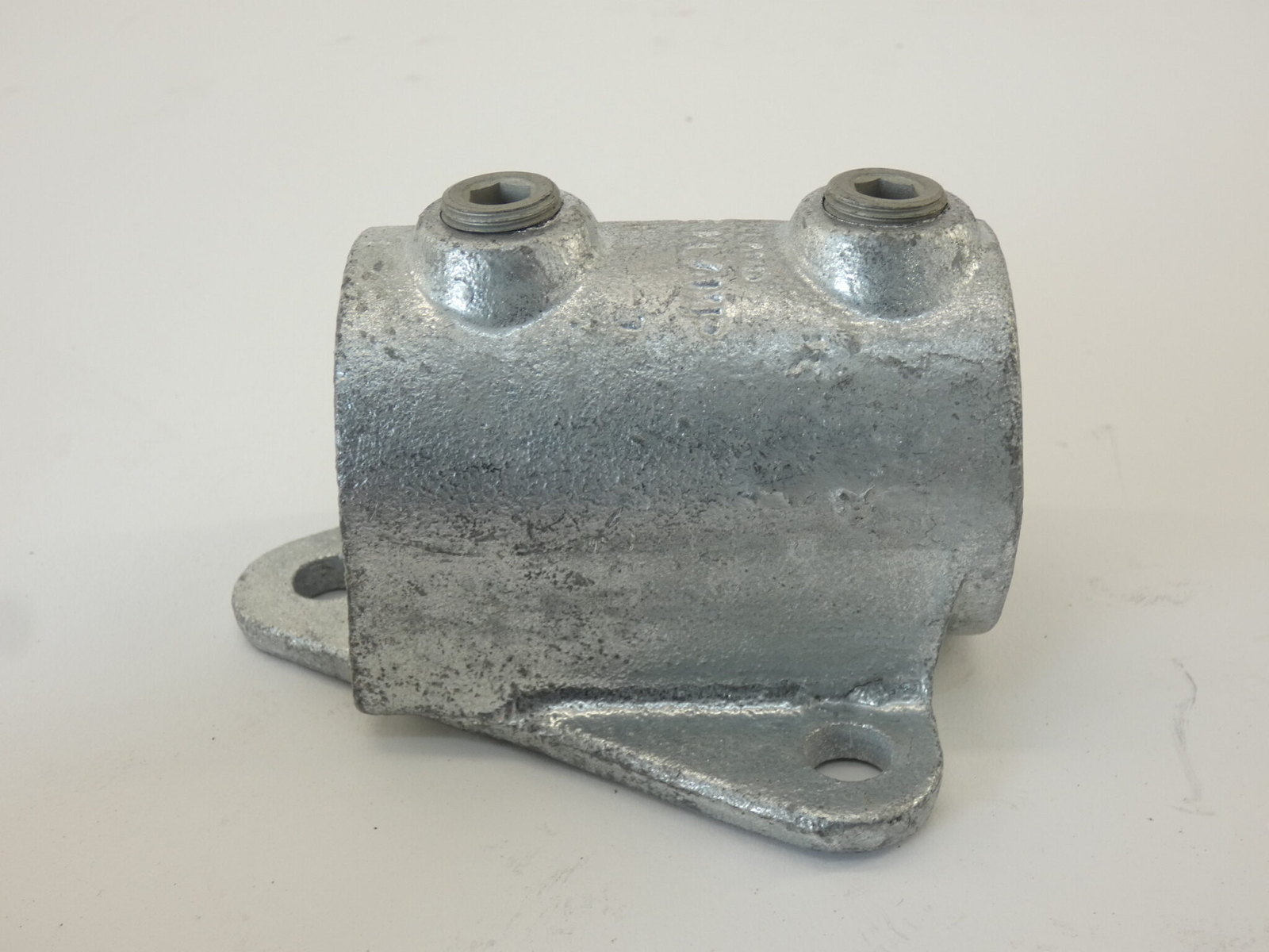 Kee Klamp 68-8 Wall Flange – NEW Surplus!