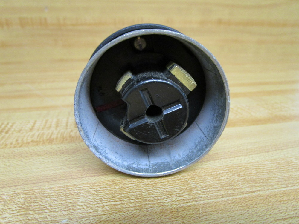 Hubbell HBL 25415B Plug