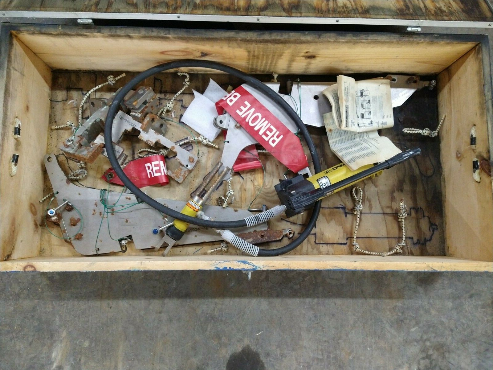 PF INDUSTRIES A55004-14 767 HORIZONTAL STABILIZER HINGE JACKING EQUIPMENT