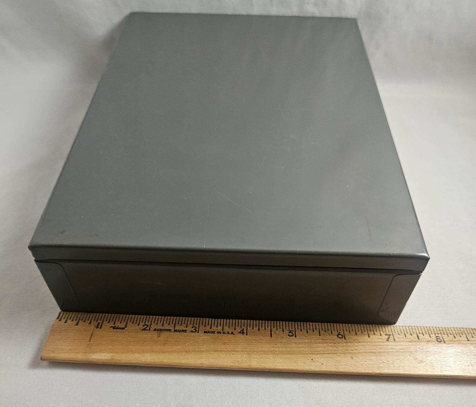 Vintage ASCO #10 Steelmaster Bond Strong Cash Metal Box 2 Keys
