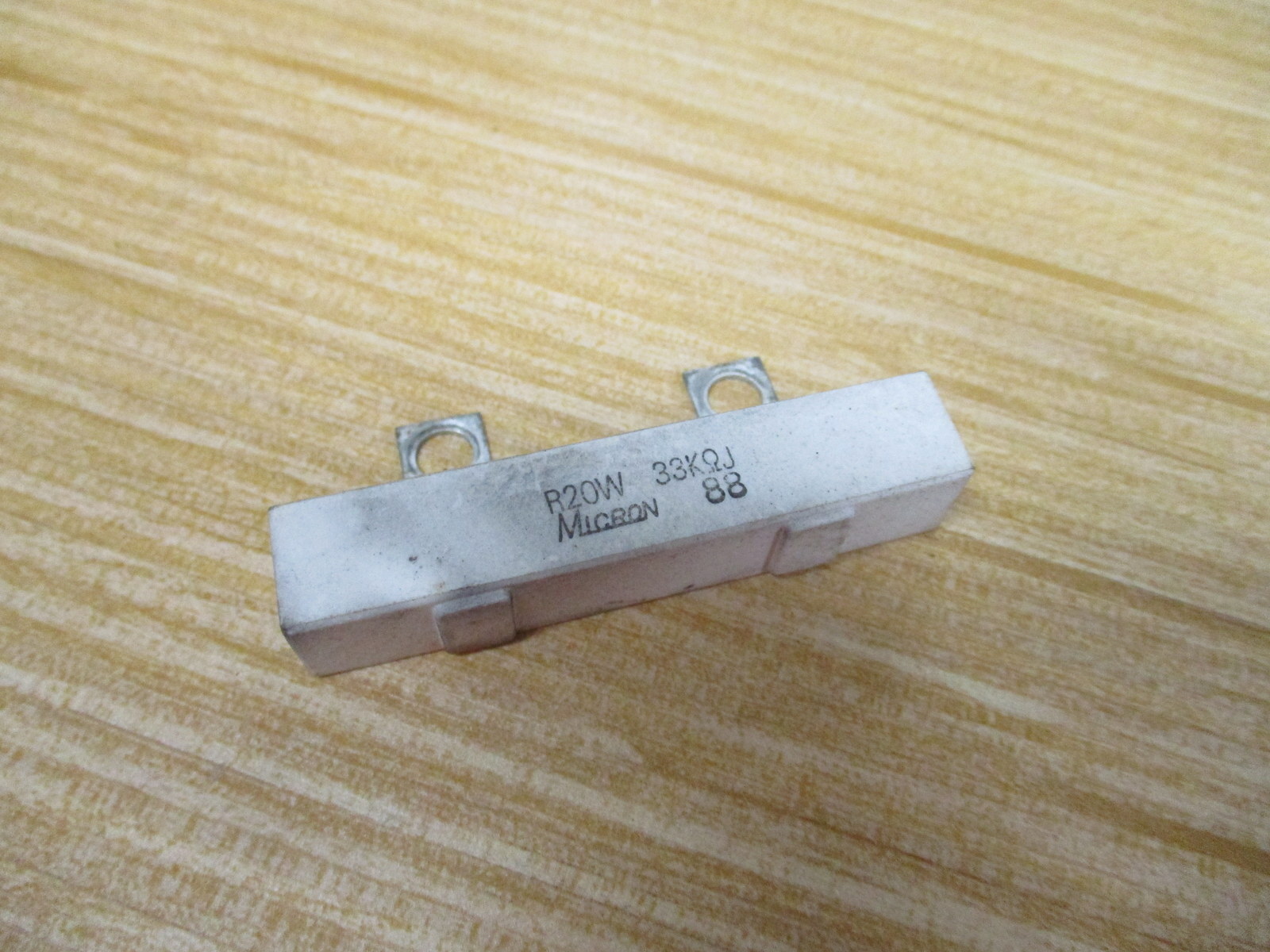Fanuc R20W 33KΩJ Micron Resistor (Pack of 4)