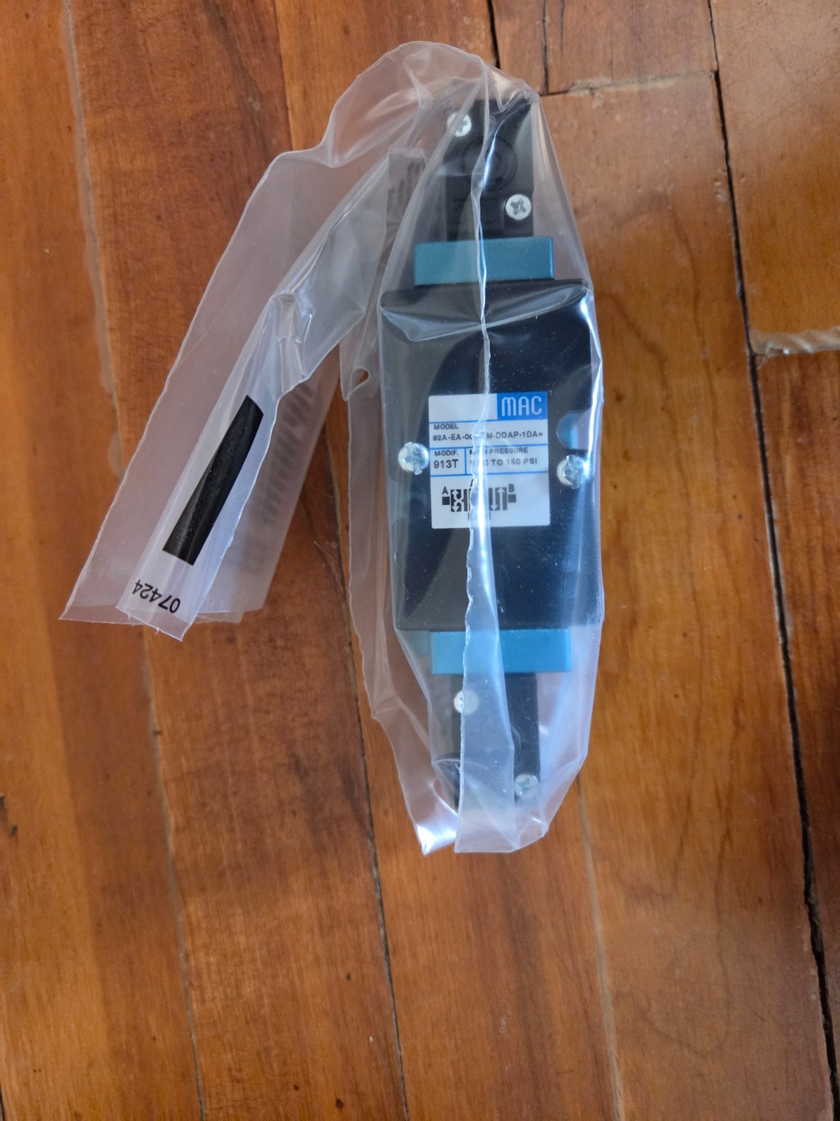 NEW! MAC 24V 150 PSI SOLENOID VALVE 82A-EA-000-TM-DDAP-1DA