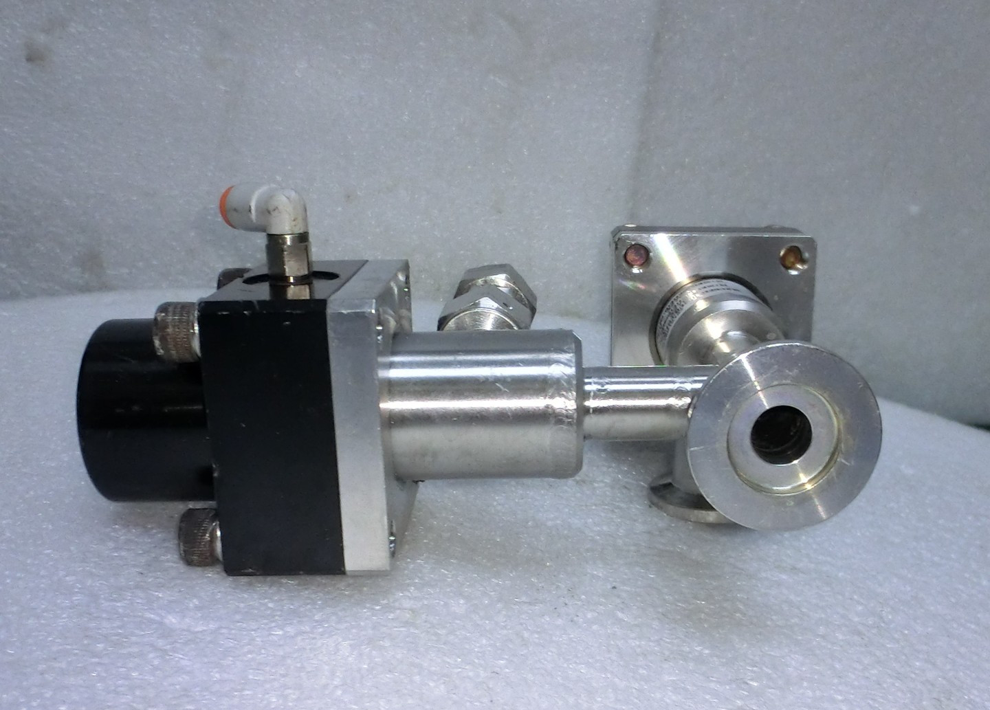 MKS HPS CV-32703 Vacuum Valve Assy,Used,~97488