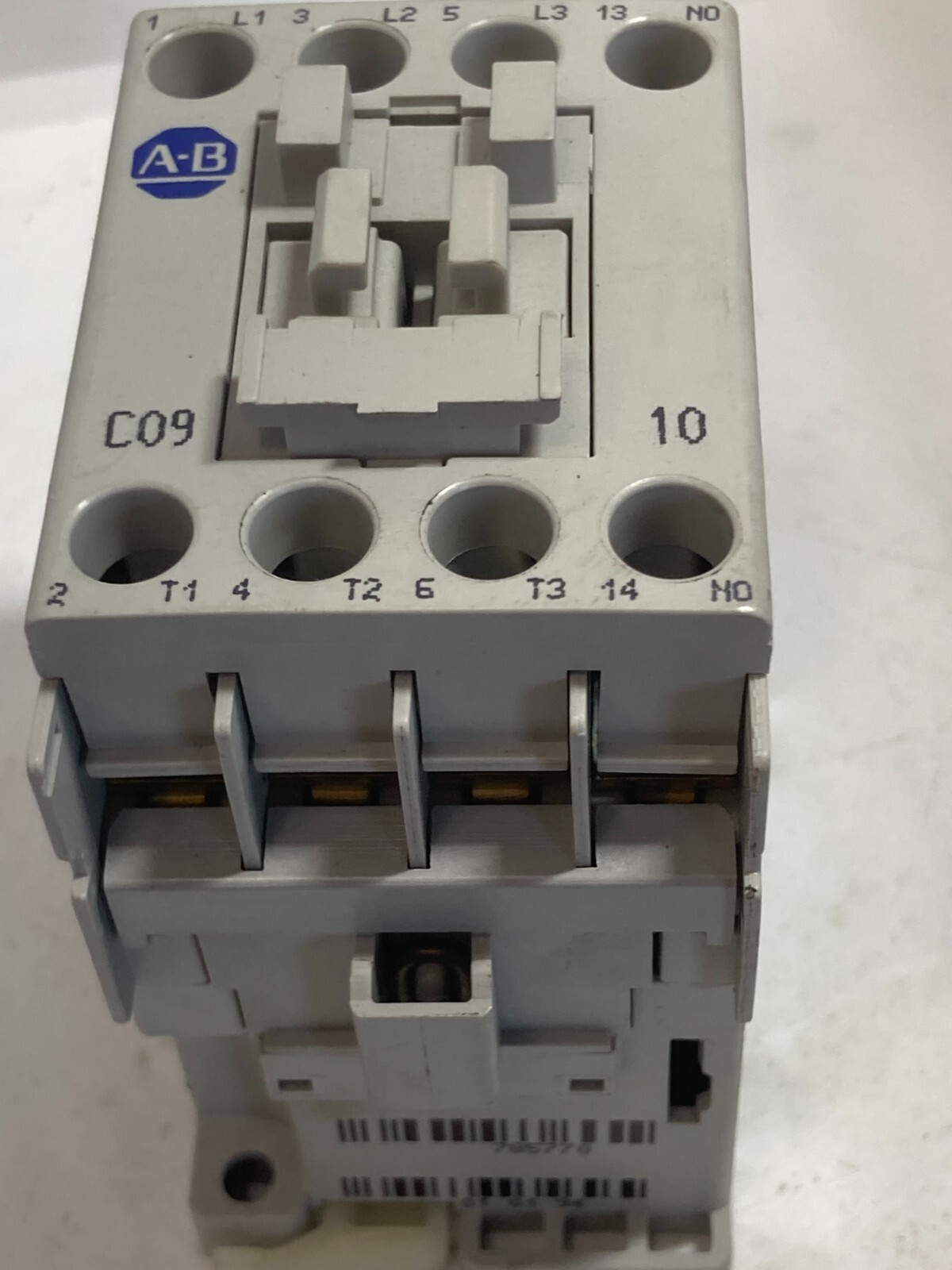ALLEN BRADLEY 100-C09E10 CONTACTOR 3 POLE 9 AMP SERIES A