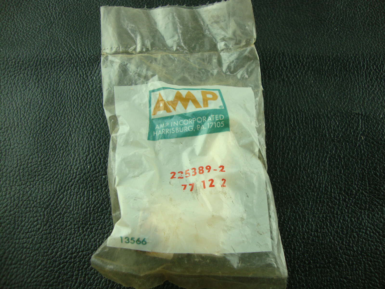 TE Connectivity / AMP Brand 225389-2 Series N