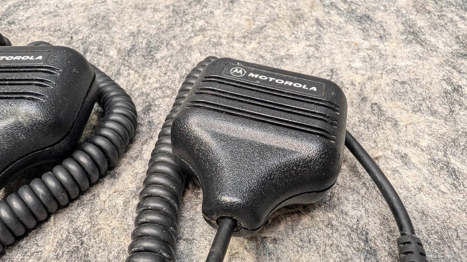 Lot of 3 Motorola HMN9051A, HMN9026A,HMN9725D – 2-Pin Remote Speaker Microphone