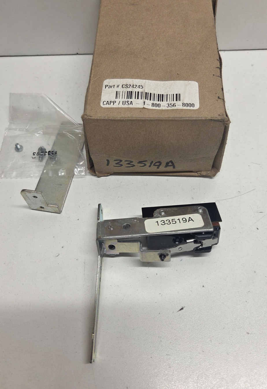 NEW IN BOX! HONEYWELL CLOSURE SWITCH 133519A