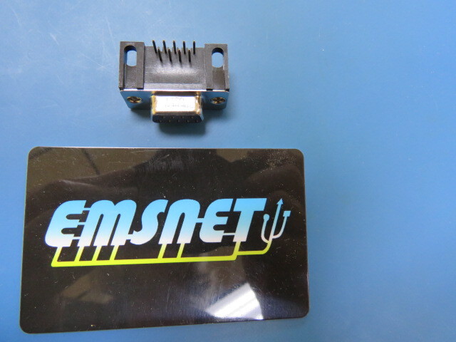 AMPHENOL L77SDE09S1A4R Qty of 10 per Lot 9 Position D-Sub Receptacle, Female