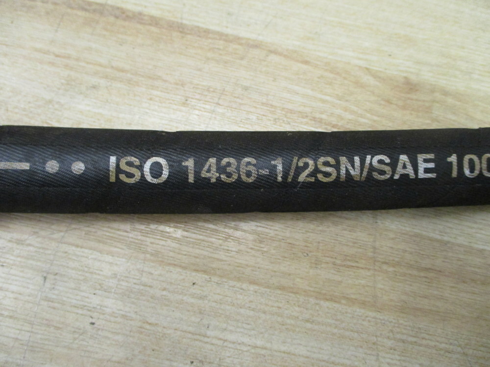 Parker ISO 1436-1/2SN/SAE 100R2 Hydraulic Hose ISO 1436 13″ Length