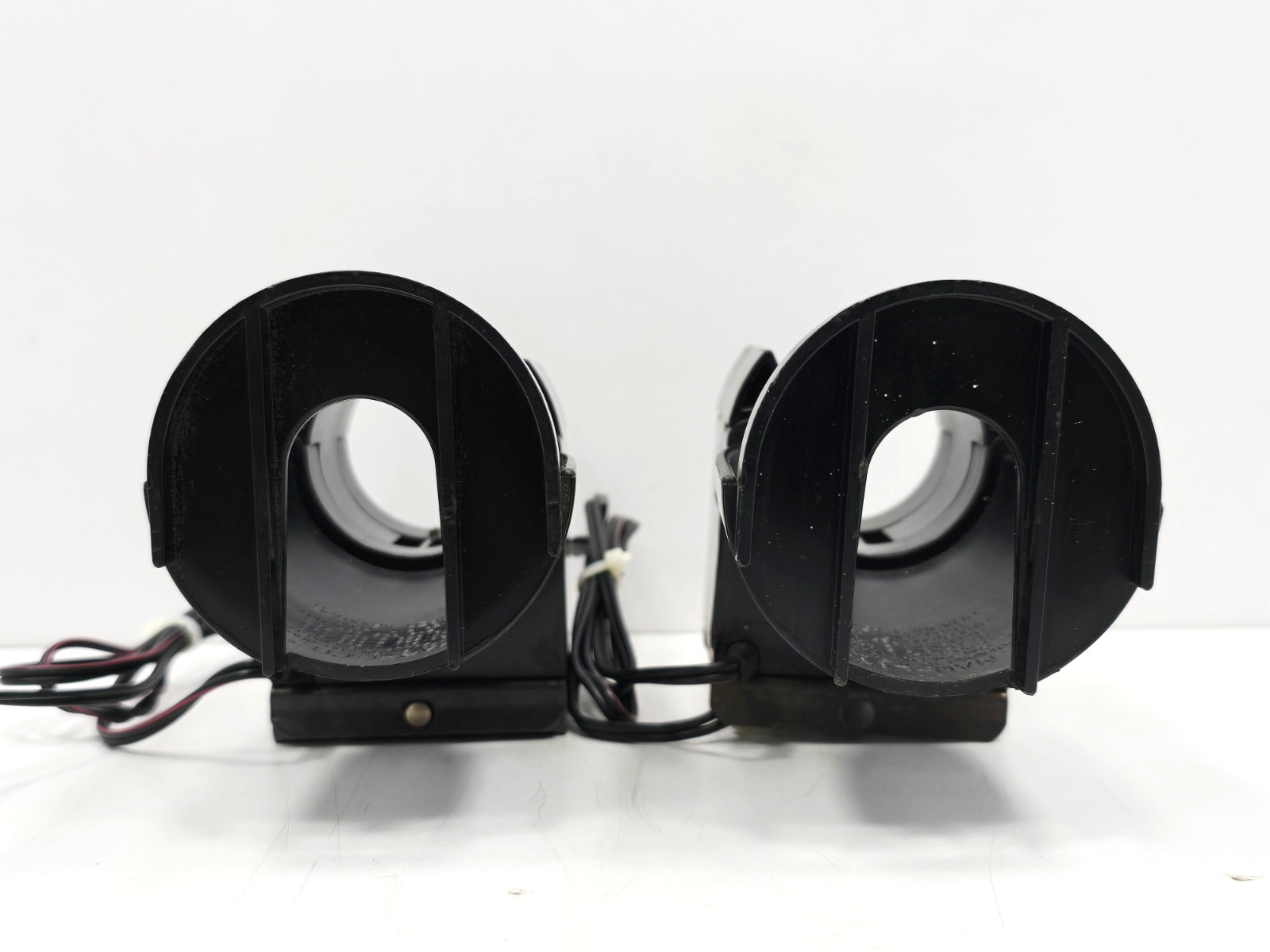 ARXX025 MAGLITE MAG CHARGER FOR FLASHLIGHT ARXX185 LOT OF 2