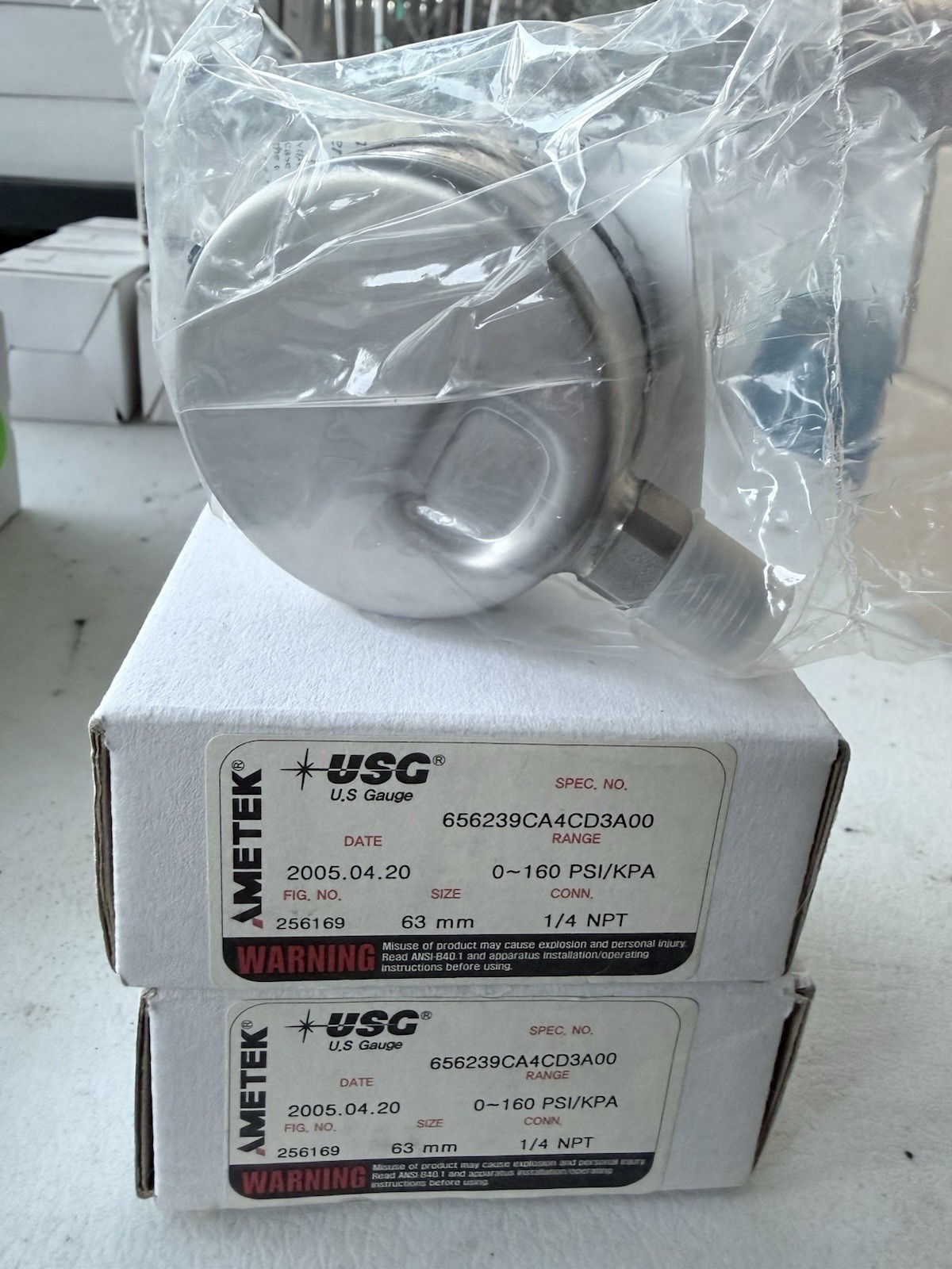 x2 AMETEK USG GAUGE 256169, 0-160 PSI/KPA, 1/4″ NPT SST, 656239CA4CD3A00 #1556D6