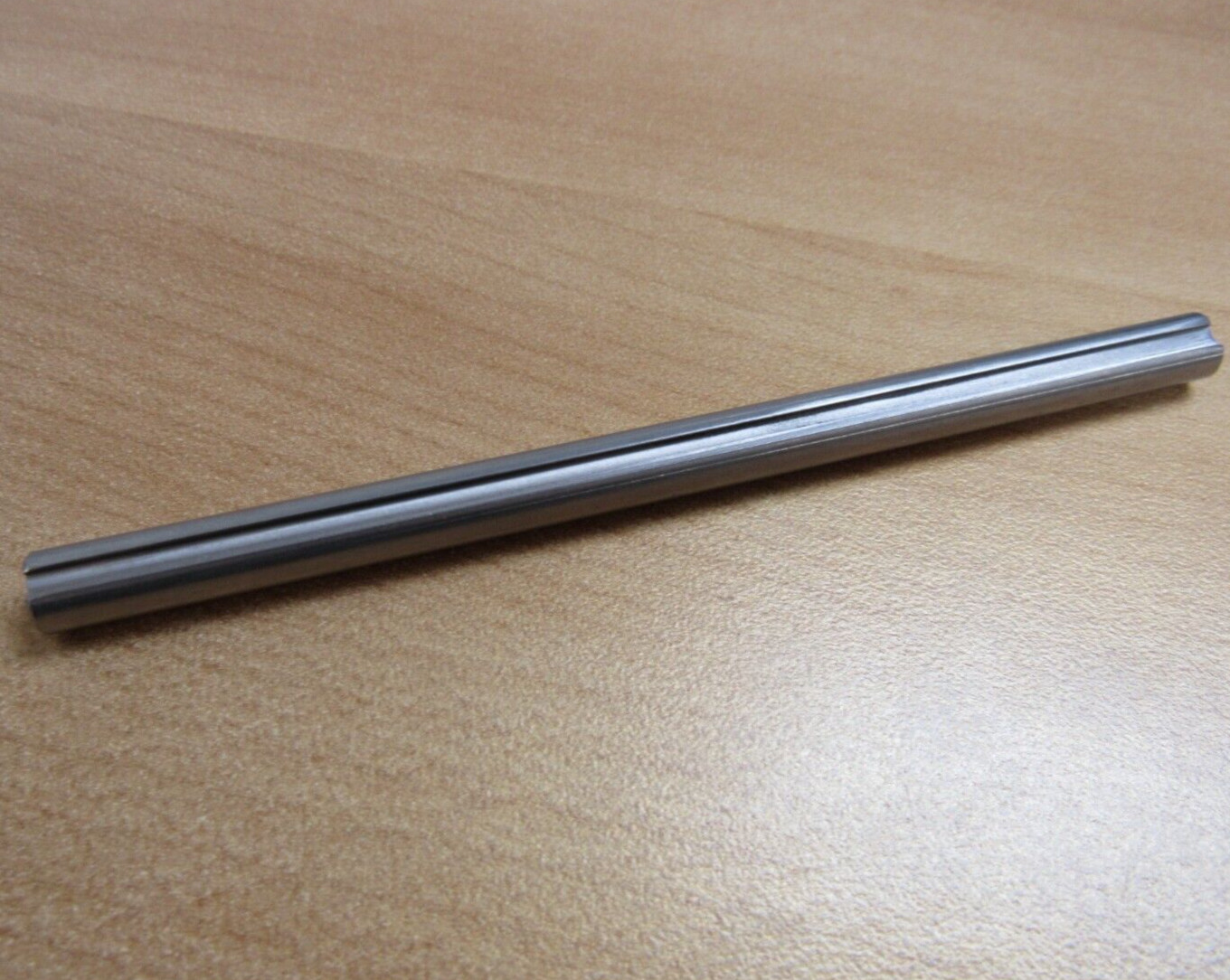 31x 303 Stainless Steel Shaft 5/16 Diameter Length 5″ Center Groove 0.094″