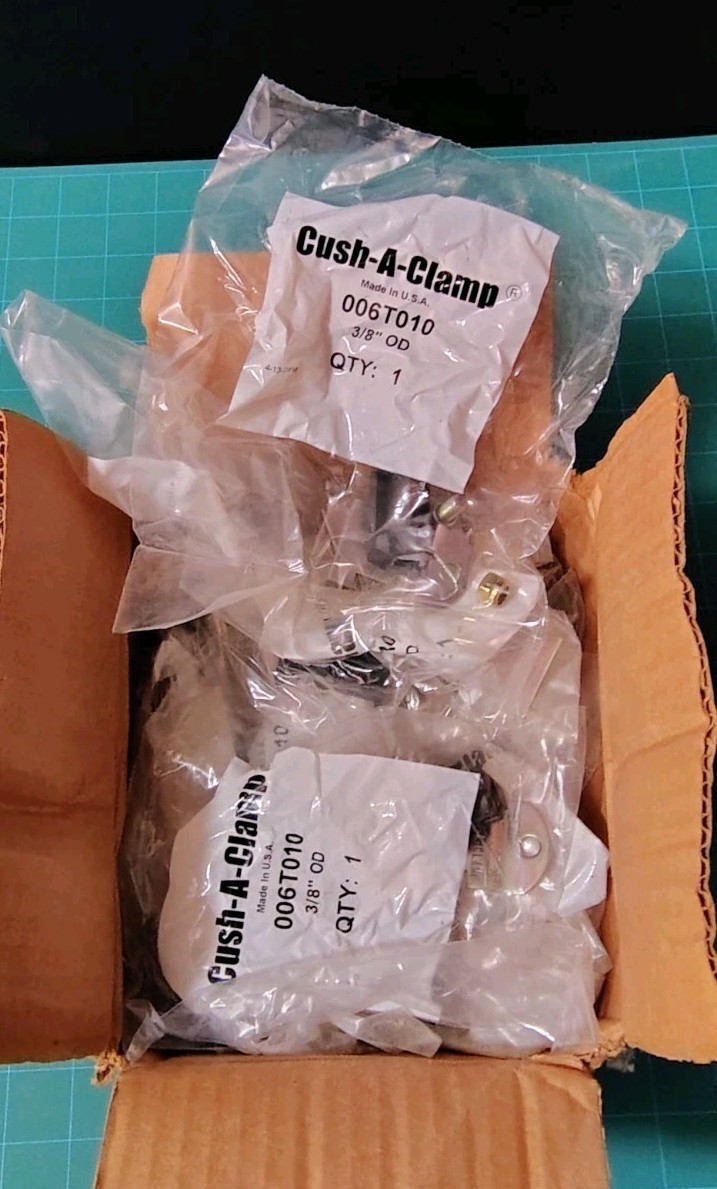 Qty: 10) CUSH-A-CLAMP 006T010 3/8″ Tubing Isolation Cushion Uni Strut Pipe Clamp
