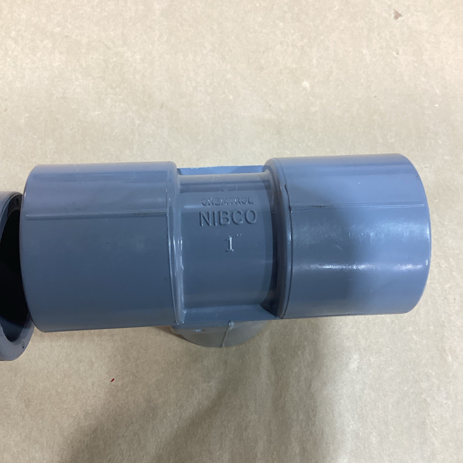 NEW LOT OF 2 CHEMTROL NIBCO 1” TEE SCH 80 CPVC