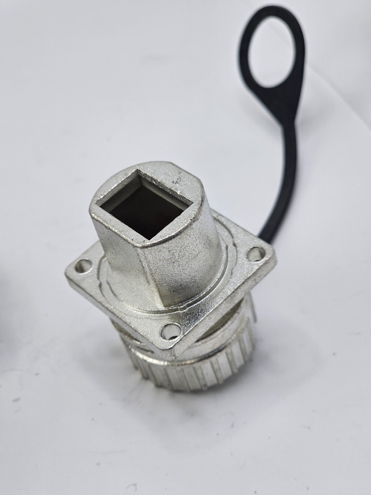 (QTY 10) Amphenol Circular MIL Spec Connector 785-10000 Housing Aluminum