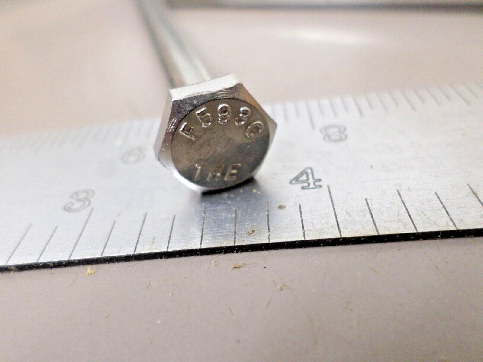 Lot of 10 – 1/4-20 x 5 Stainless Steel Coarse Hex Bolt F593C THE