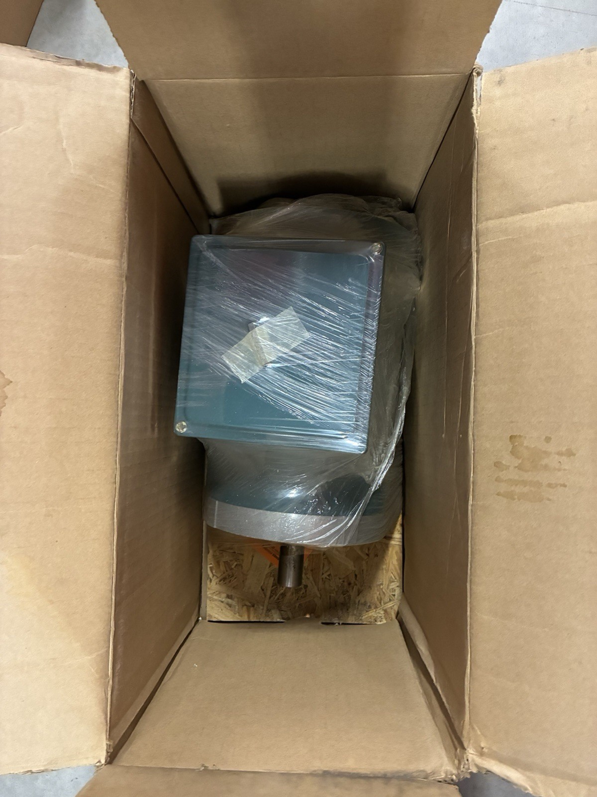 New In Box Reliance Electric Motor P14G9256H 1hp 1725rpm, FC143TC, 230/460V, 3ph