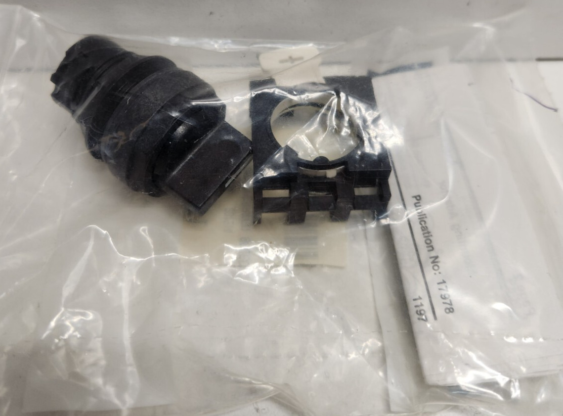 NEW IN BAG! CUTLER-HAMMER 2-POSITION BLACK SELECTOR SWITCH KNOB E22XBF1