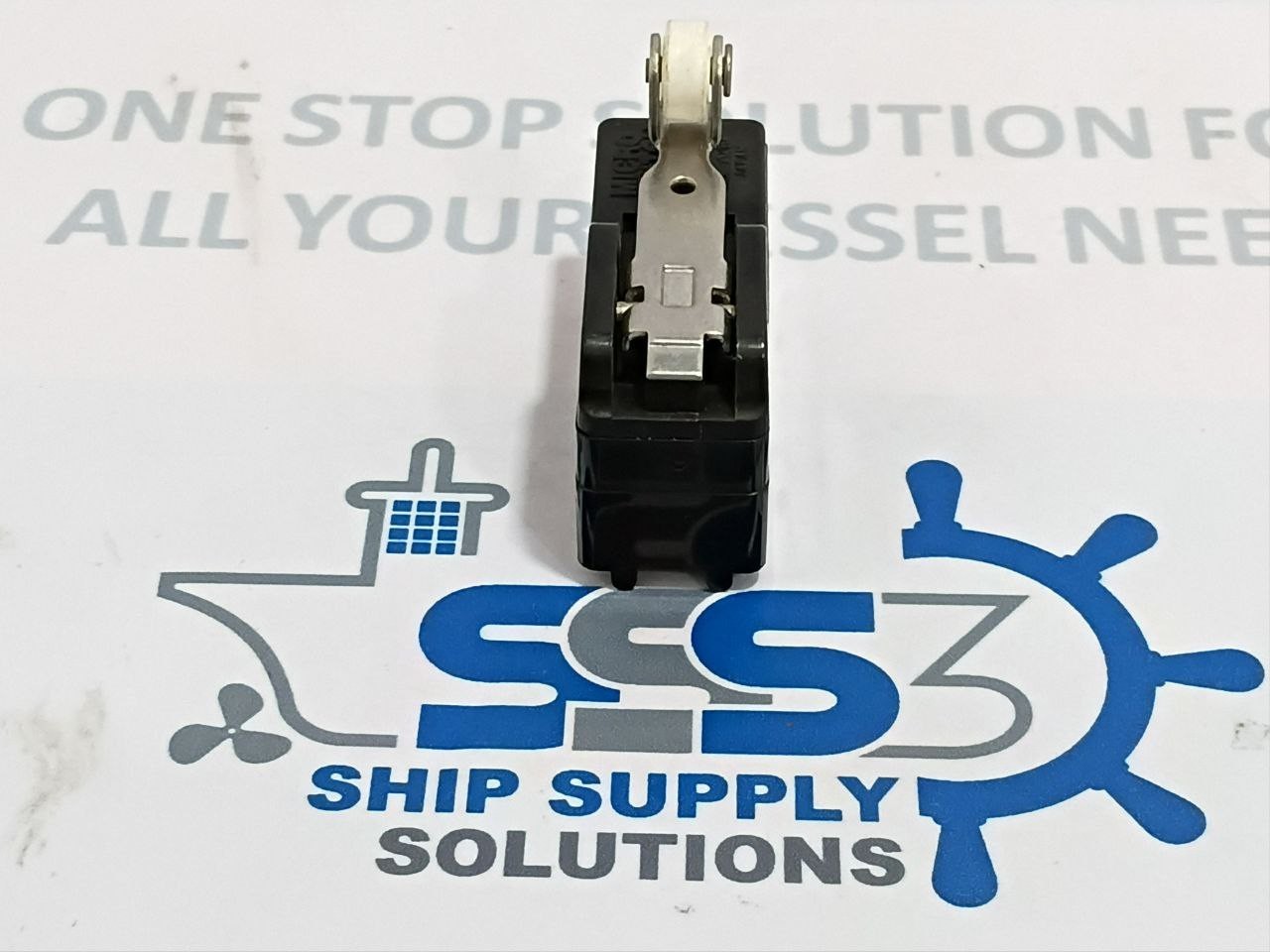 Yamatake Honeywell BZ-2RW822-J Micro Switch 15A-125 250 or 480VAC 9312PS