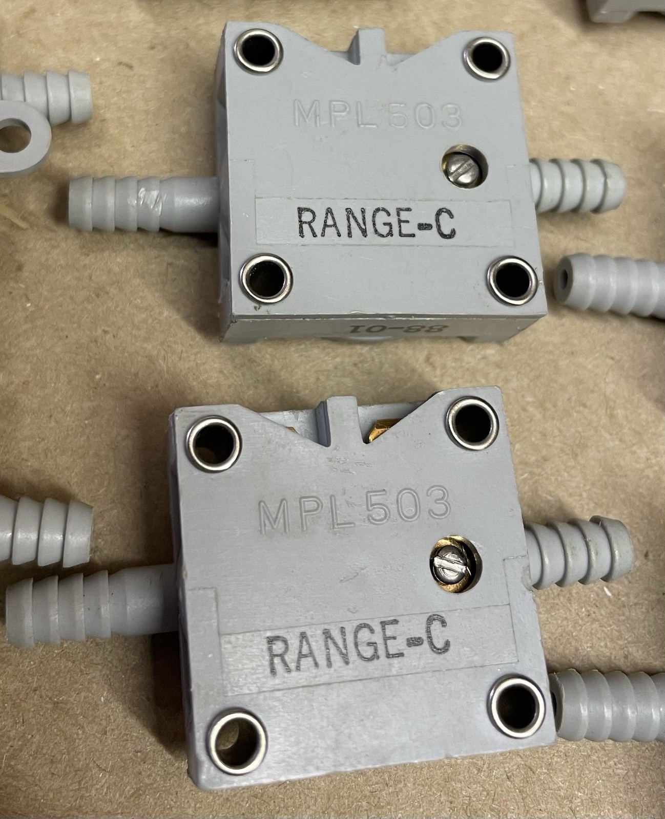 Lot of 2 Micro Pneumatic Logic MPL503 MPL-503 Pressure Sensor Range C