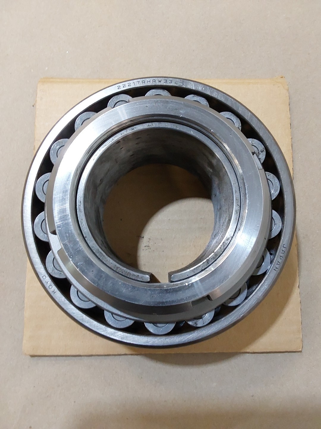 NEW KOYO 22217RHRW33C3 ROLLER BEARING W/ S17 2-1/16″