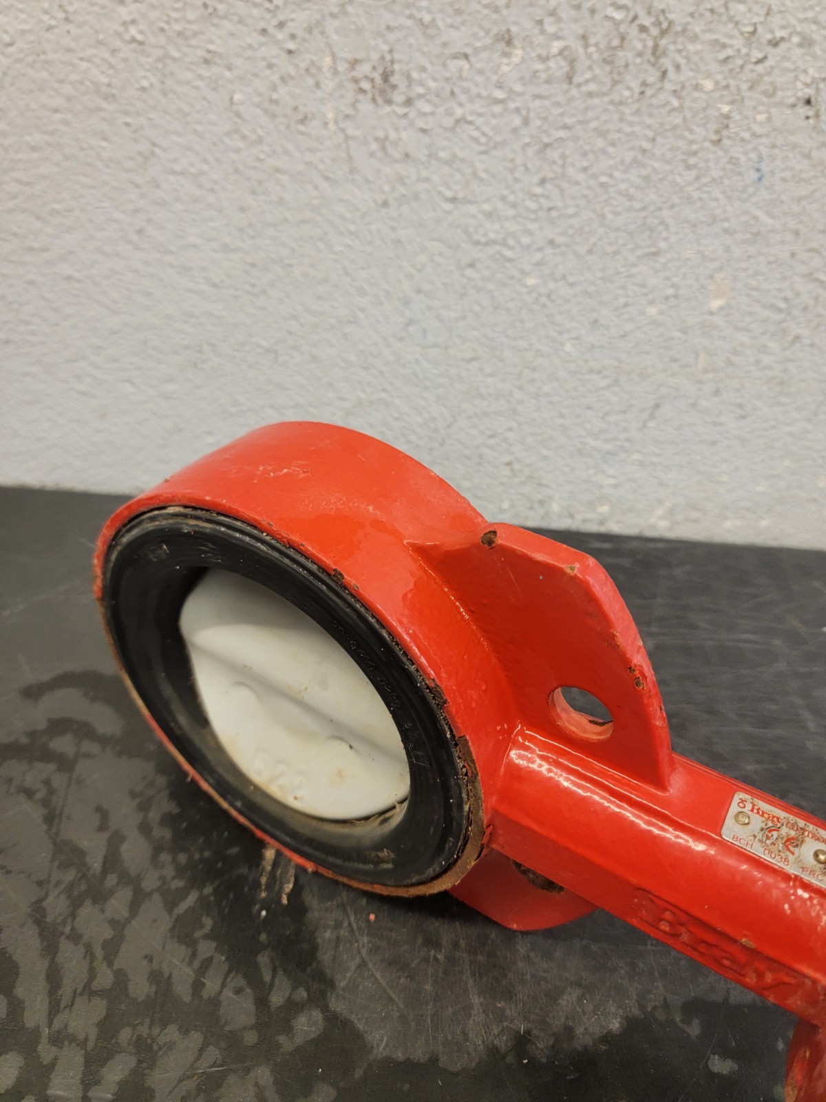 BRAY 4″ BUTTERFLY VALVE SERIES 30 Used A5