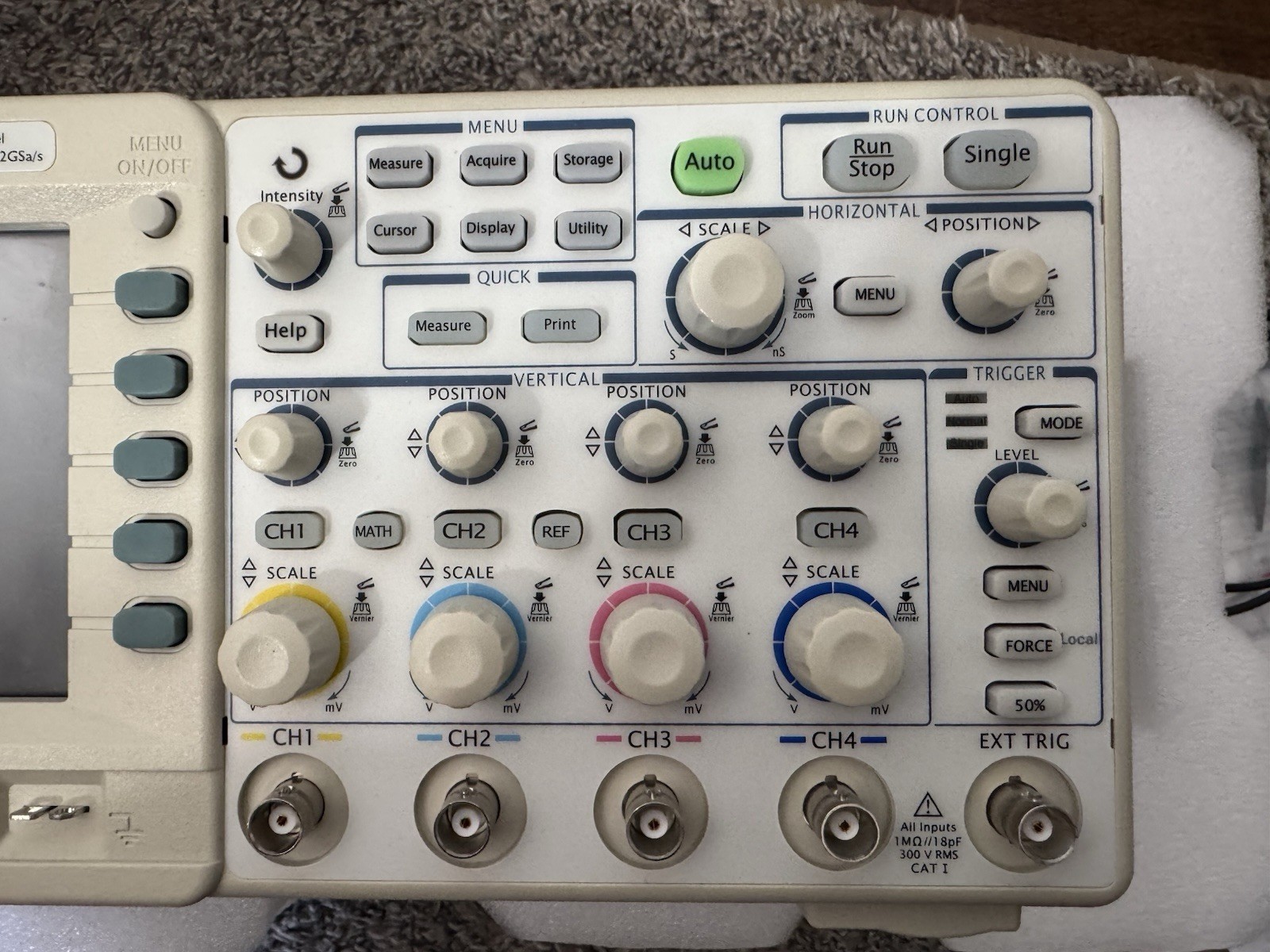 Rigol DS1204B Digital Oscilloscope LXI 4 Channel 200 MHz 2GSa/s
