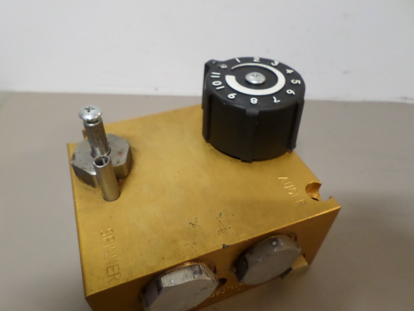 2FFC12-D6-10/20-SV888 Fluid Controls Inc. 10 – 20 GPM Spreader Valve As Shown
