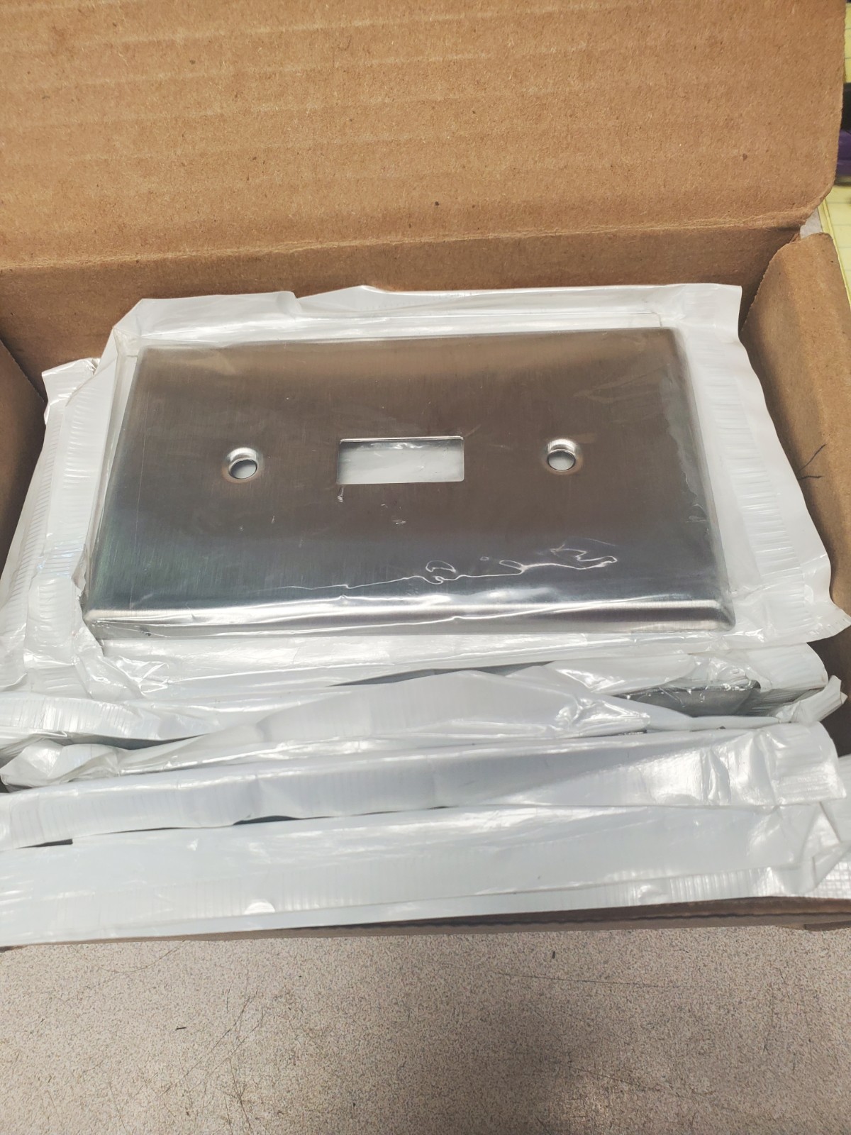 Leviton 84001 Stainless Steel Toggle Wall Plate Standard Size 1 Gang Lot of 20
