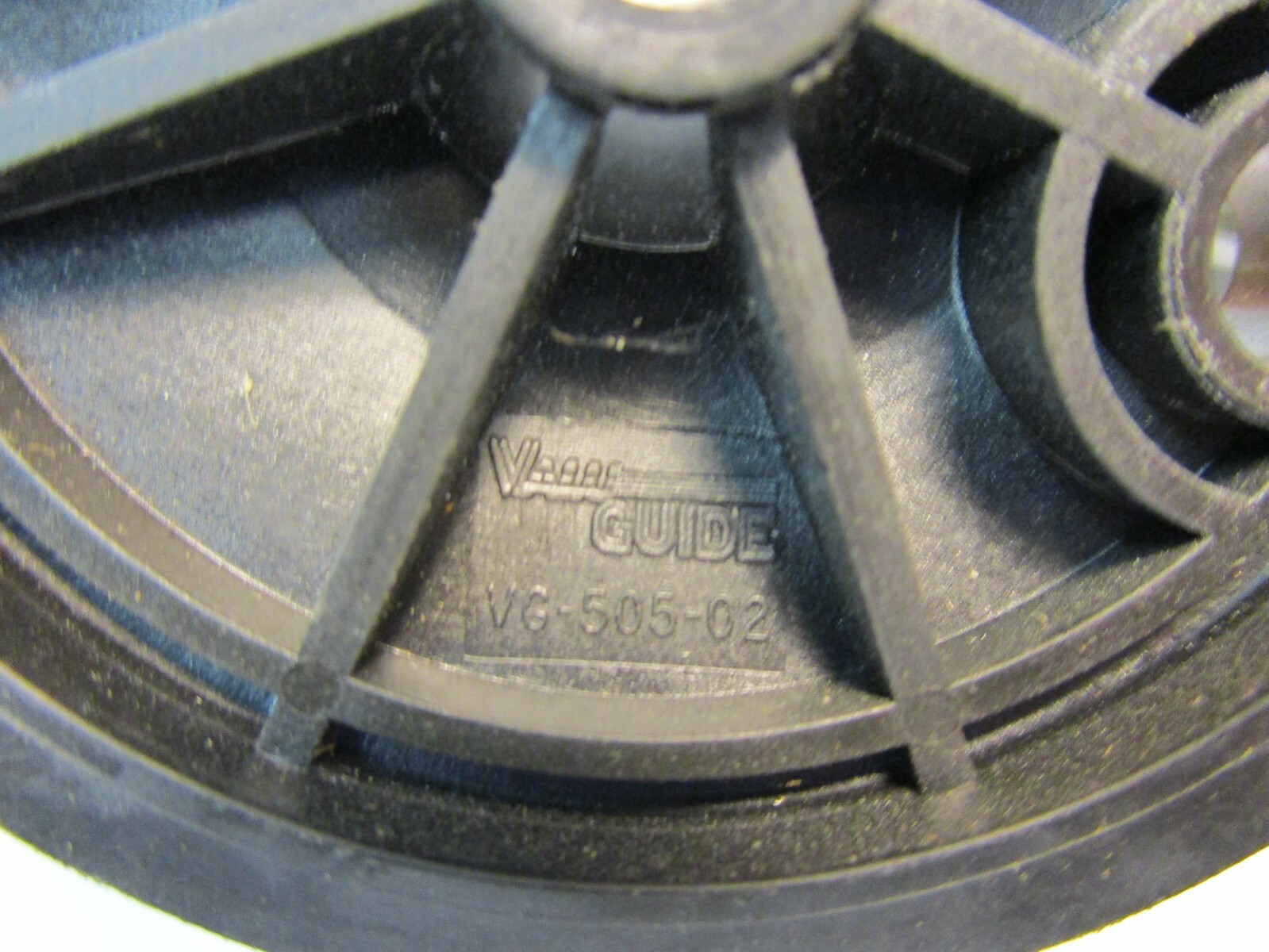 (4) VALU GUIDE CONVEYOR TABLE EQUIP ADJUSTABLE LEG FOOT LEVELER VG-505-02