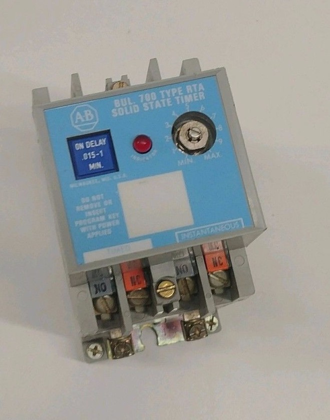 GOOD USED! ALLEN-BRADLEY .15-64 MIN SOLID STATE TIME DELAY RELAY 700-RTA00V000A1