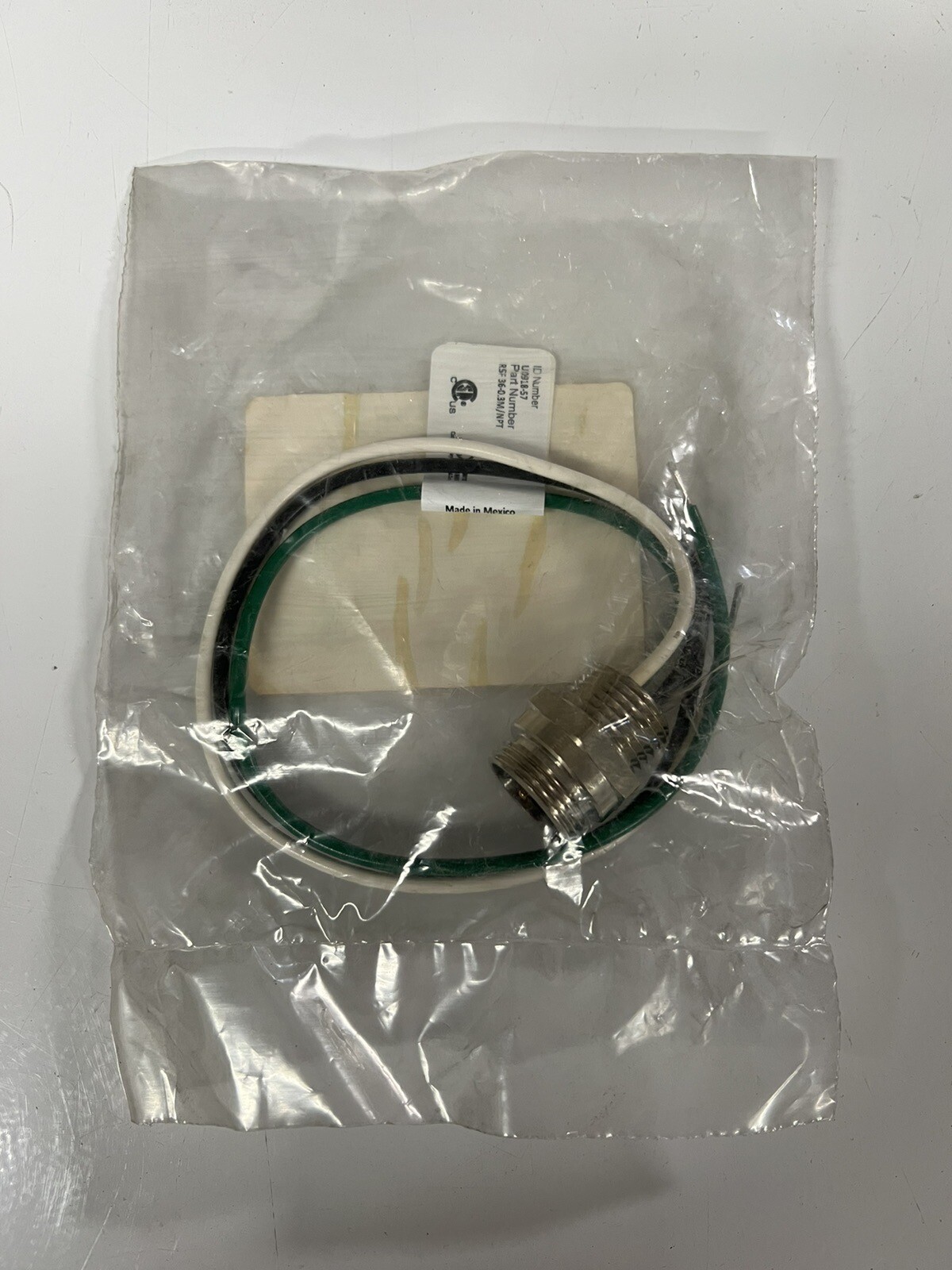 New turck bulkhead with 14 ga 120v wires ( Line, N, Ground )