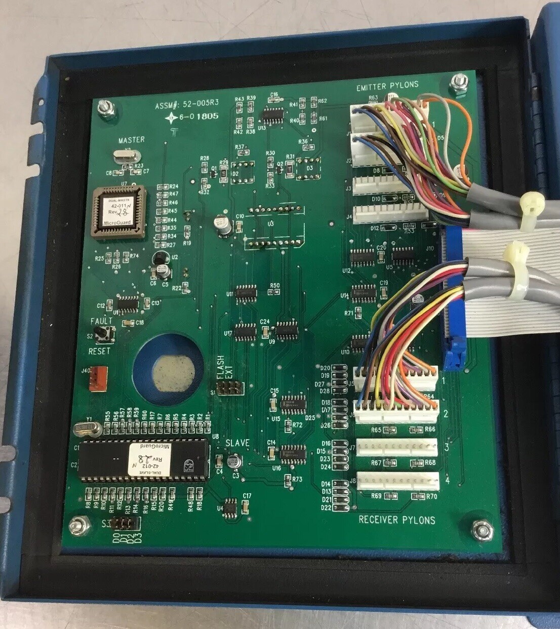 Pinnacle Microguard Control Box Controller MG-16-16-0F-20-SMB-DS-DC 5B-1