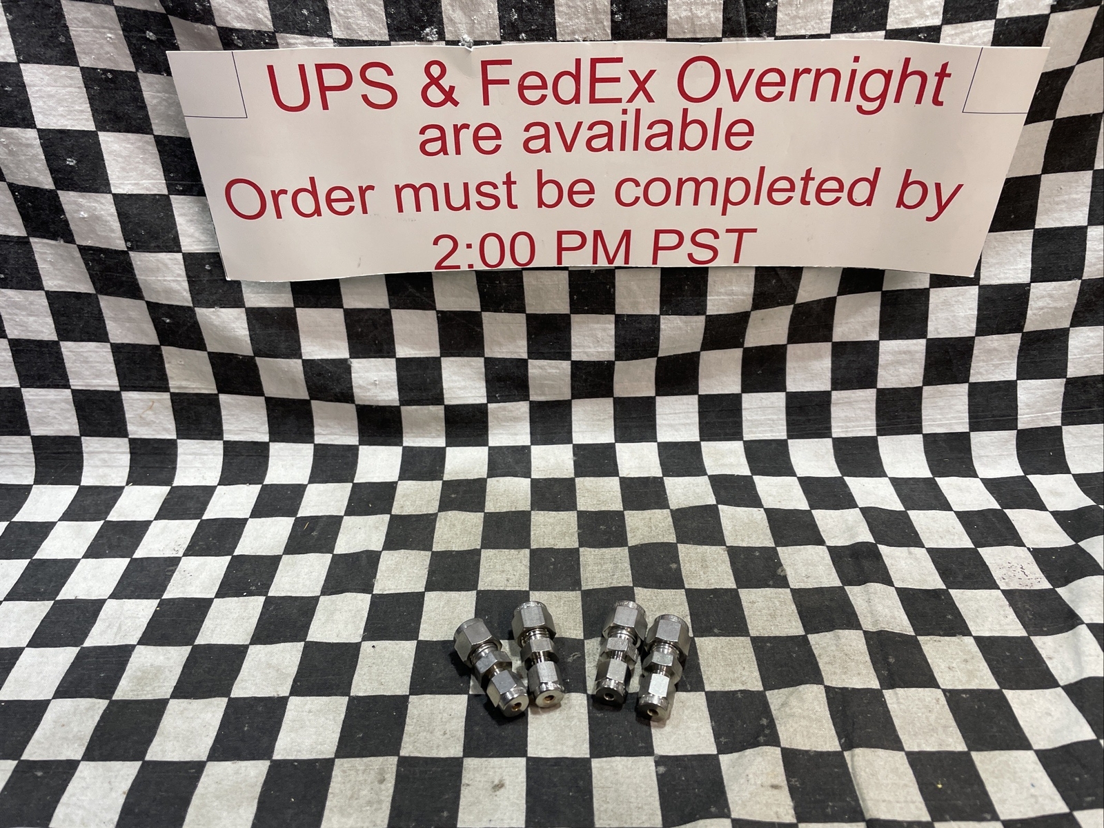 SWAGELOK SS-400-6-2 PARKER 4RU2-316, REDUCER UNION 1/4″X1/8″ LOT OF 4 #1639F23