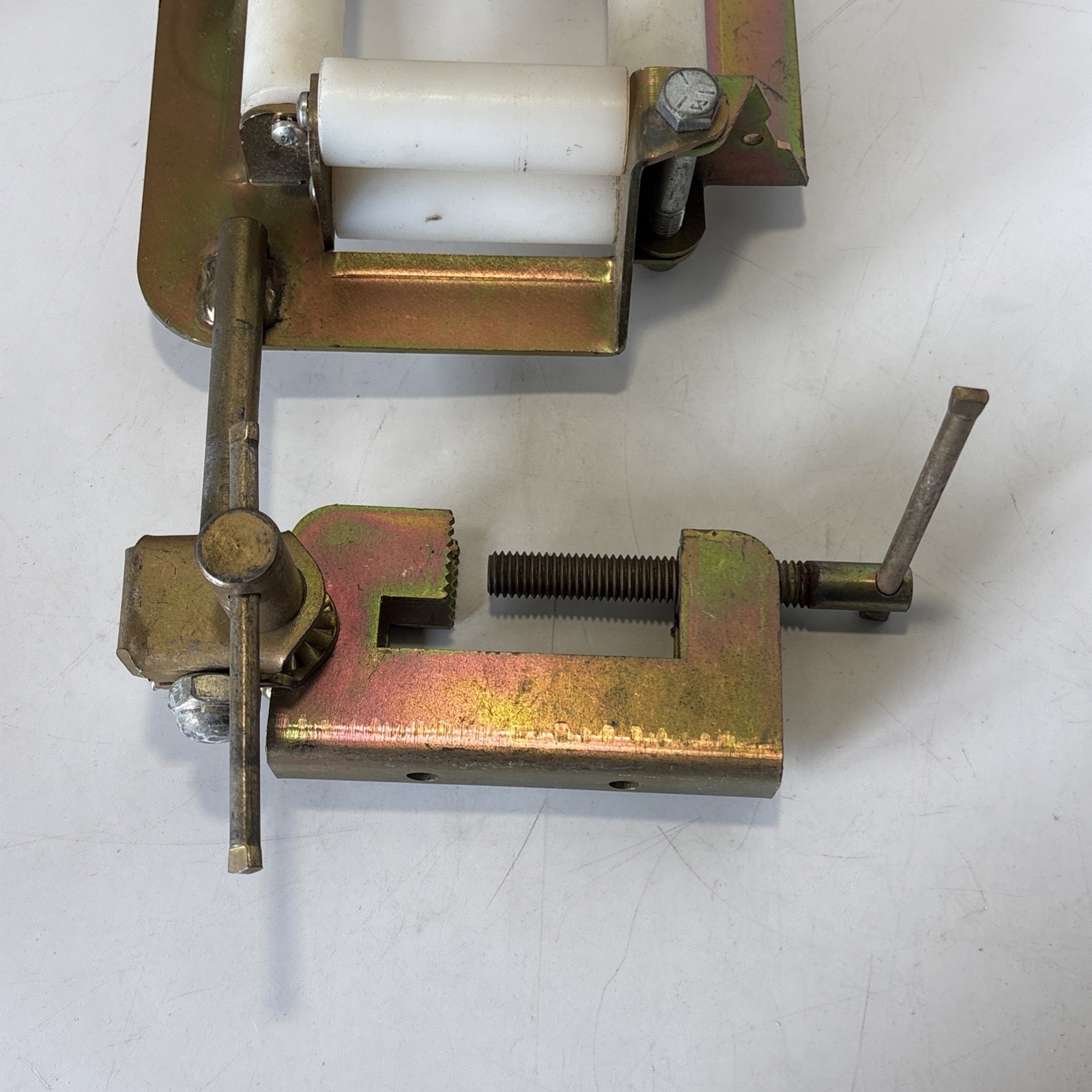 LEVITON 49001-JOE CLAMP-ON FIBER OPTIC COPPER ELECTRICAL CABLE PULLING ROUTER