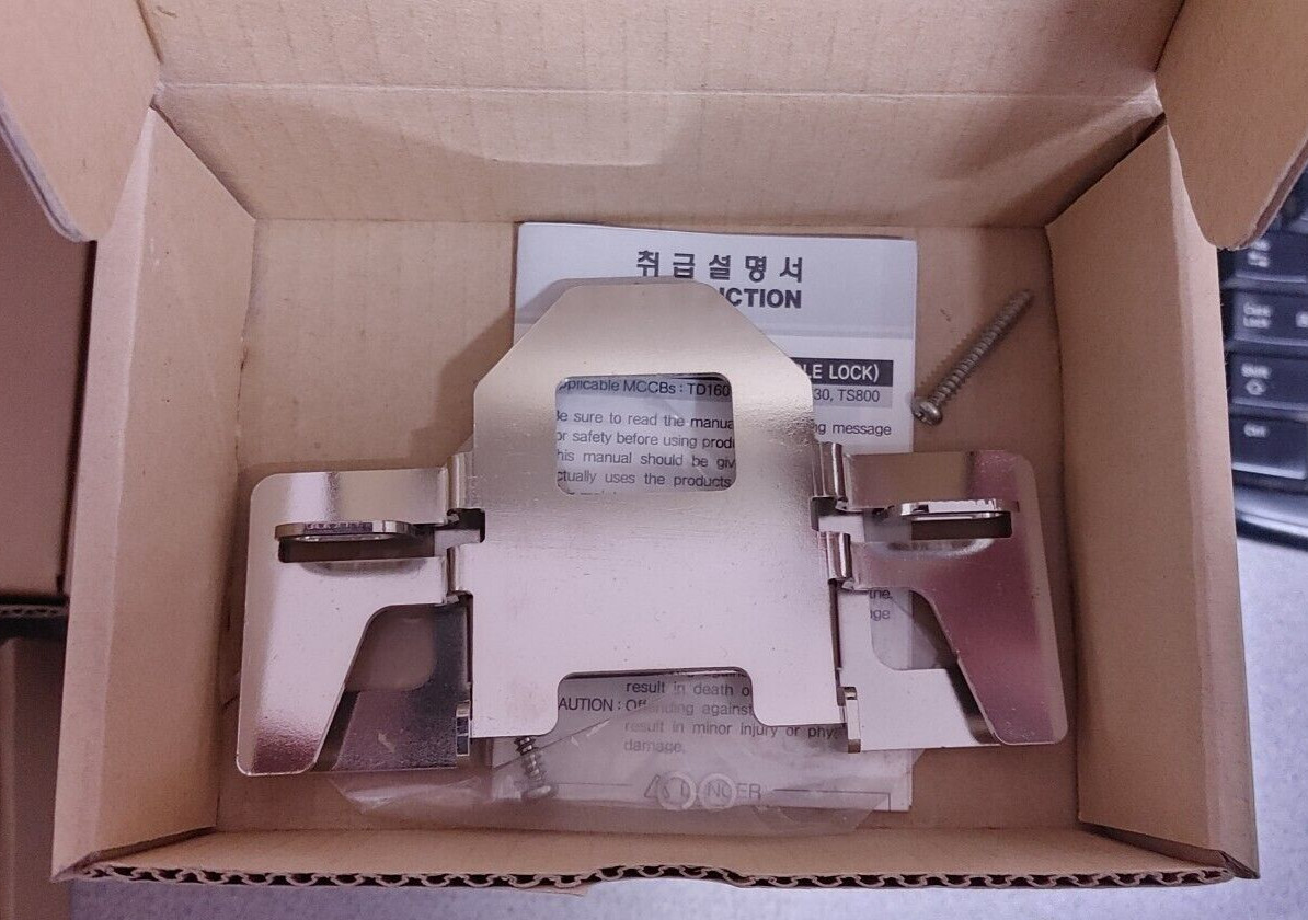 LS INDUSTRIAL TS400U PHL3 SUSOL UL ACCESSORY DEVICE HANDLE LOCK NEW!! QUANTITY!!