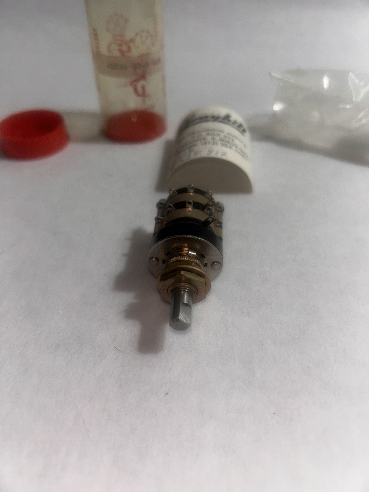 Grayhill 42D36-02-2-AJN Switch Rotary DP Flatted Shaft Solder Lug 1A 115VAC