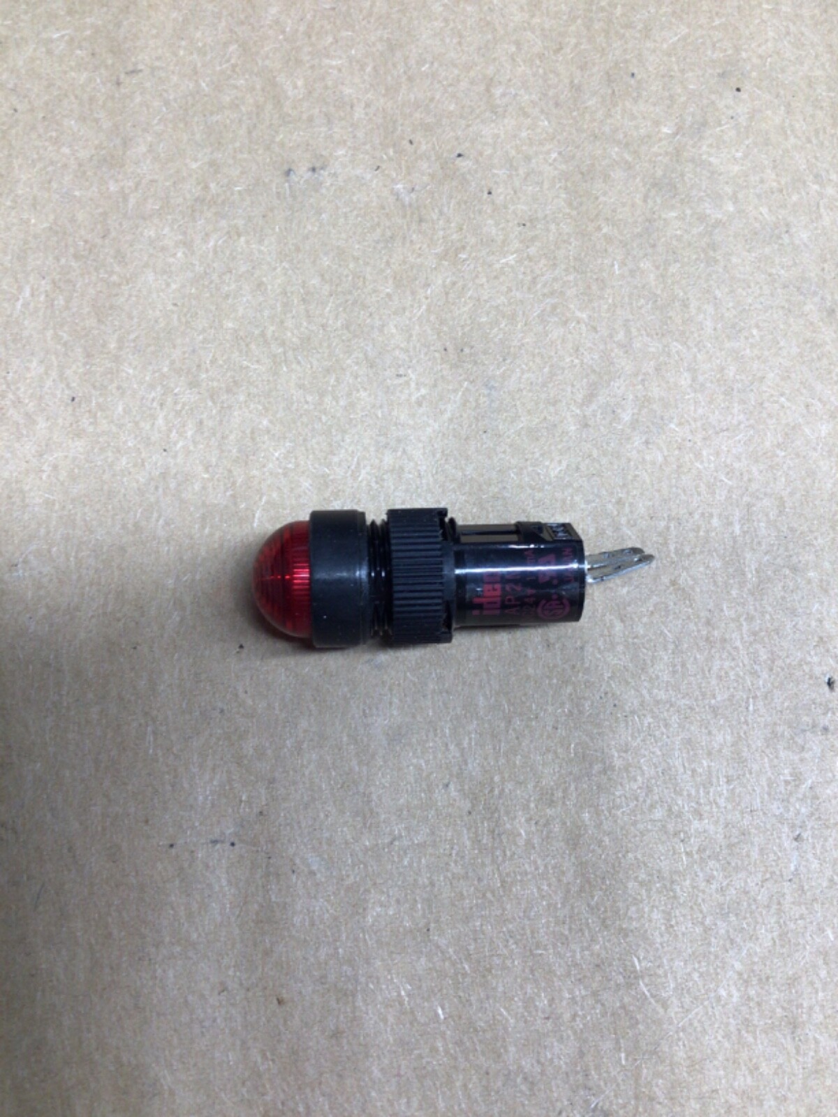 IDEC AP2M GREEN DOMED LED PILOT LIGHT #4037F272