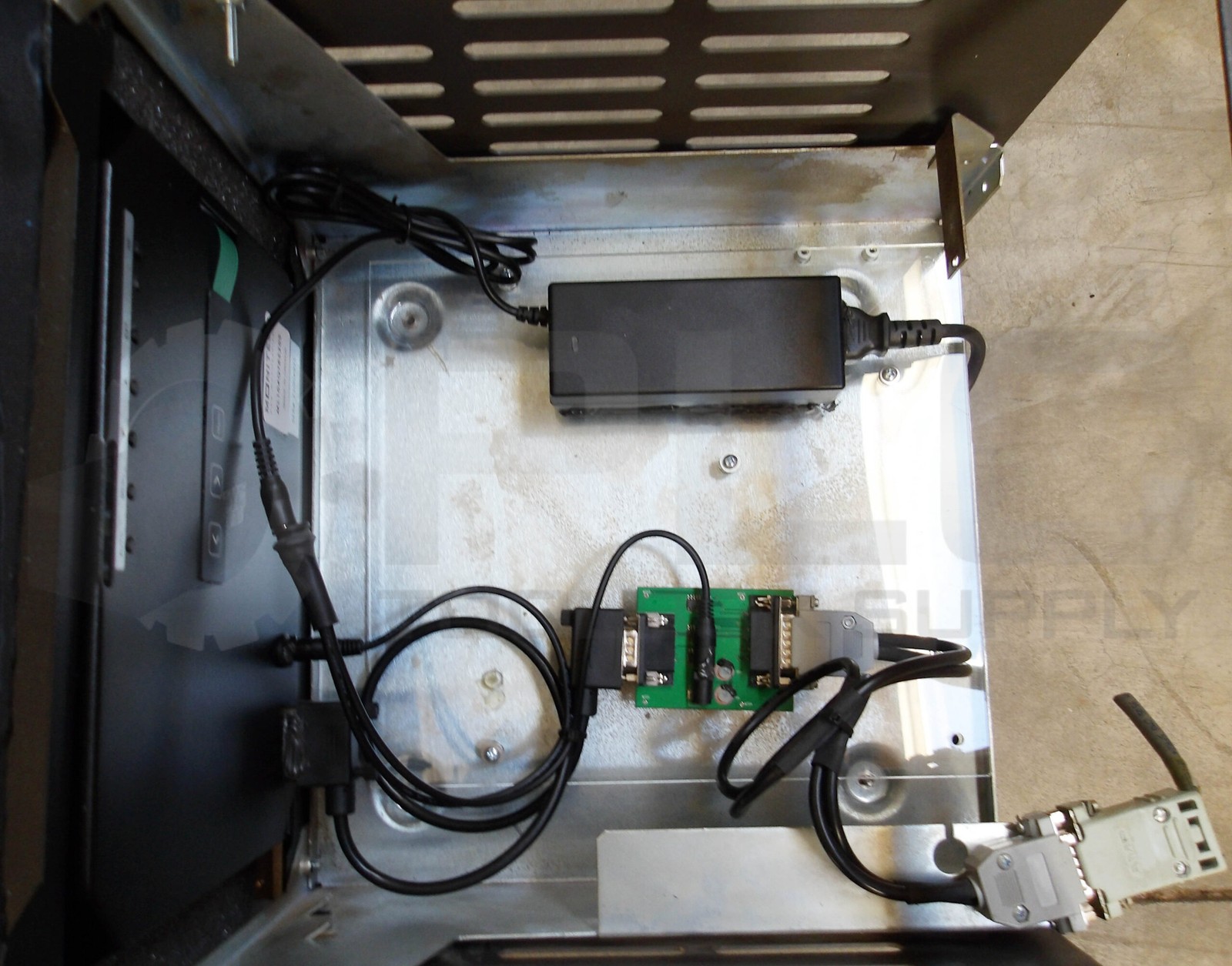 ALLEN BRADLEY 8520-VOP1 REV 01 SERIES COLOR OPERATOR PANEL