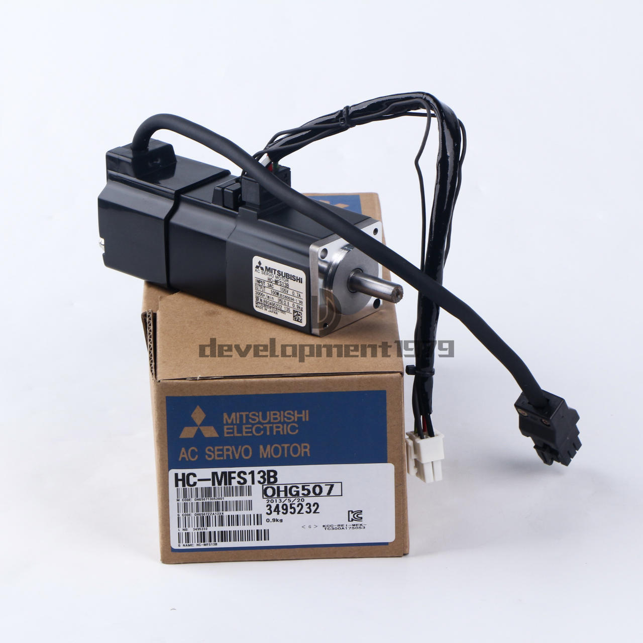 1PC Mitsubishi HC-MFS13B Servo Motor New In Box