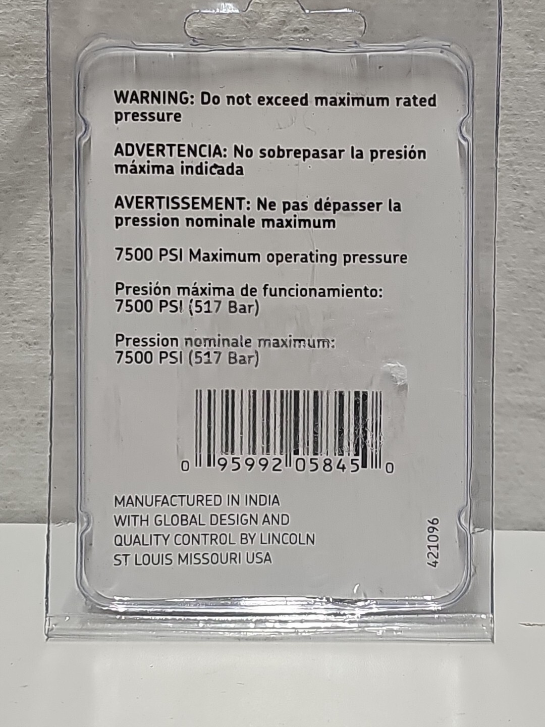 Lincoln 5845 Grease Gun Standard Coupler: 1/8″ NPT, 7,500 Operating PSI