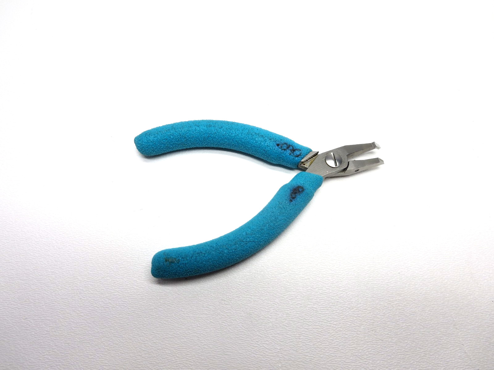 Erem 549E Specialty Pliers 4 1/2″ ED Safe Tapered Flush Cutter Swiss Used .