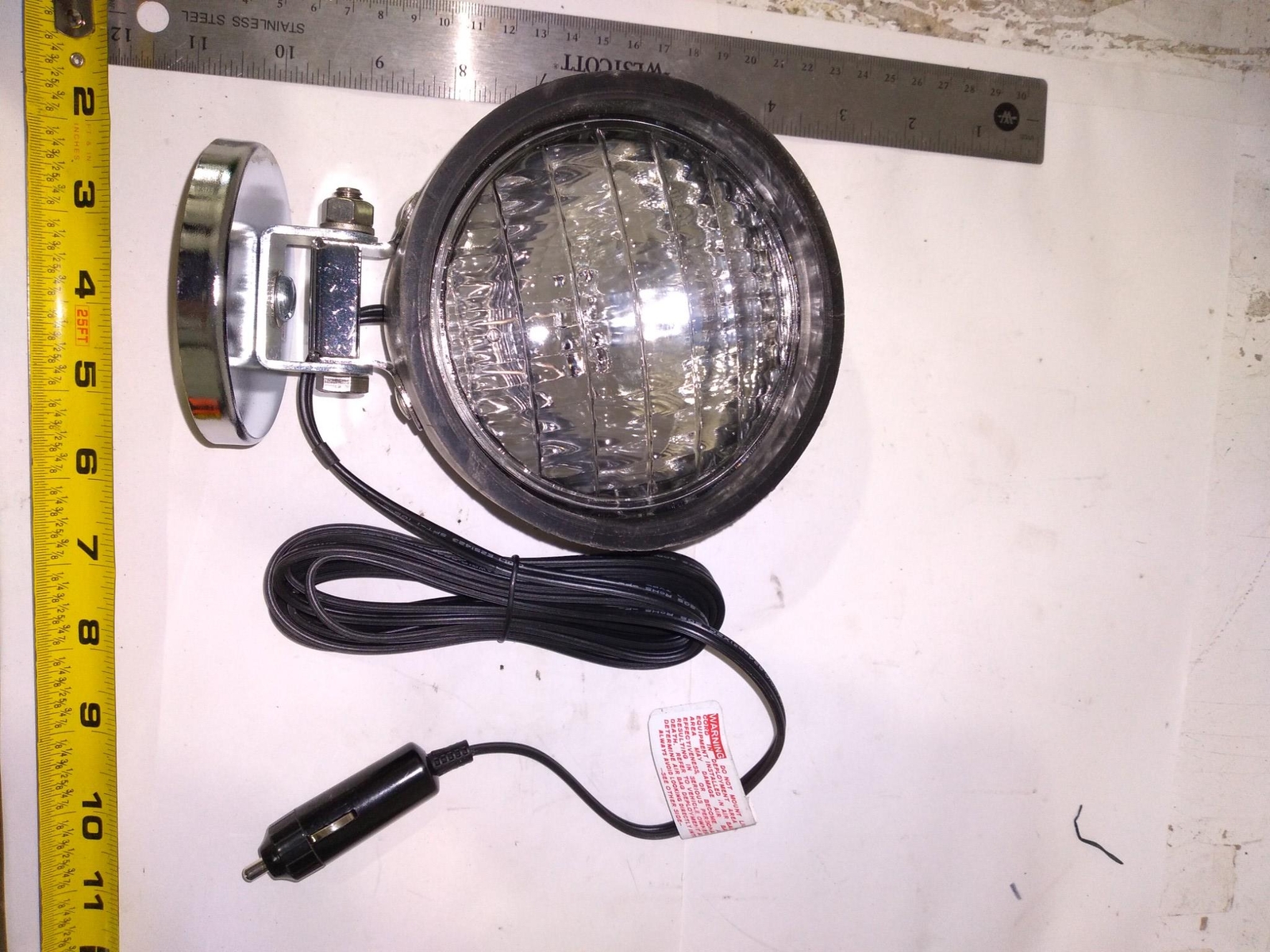 Star 510-1M Work light(12V) W/ magnetic base. Clear, sealed beam