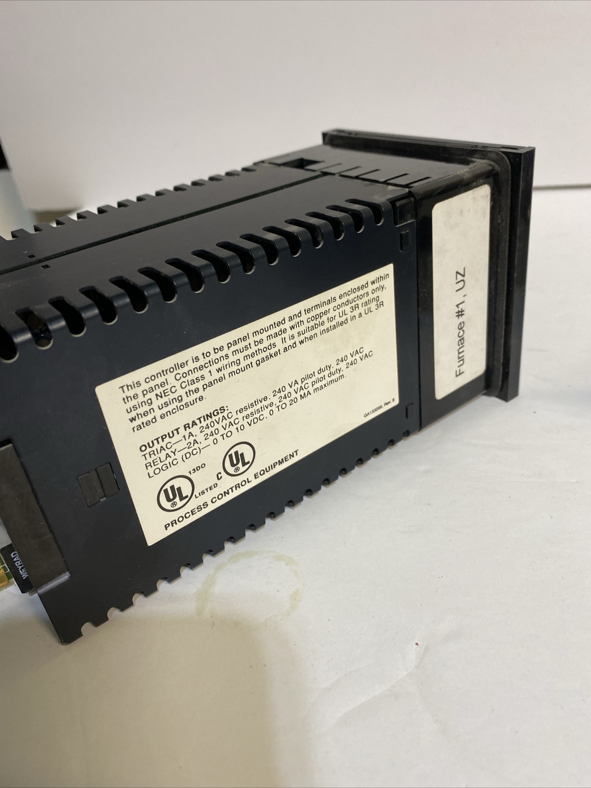 EUROTHERM 818/P4 TEMPERATURE CONTROLLER (lot 1)