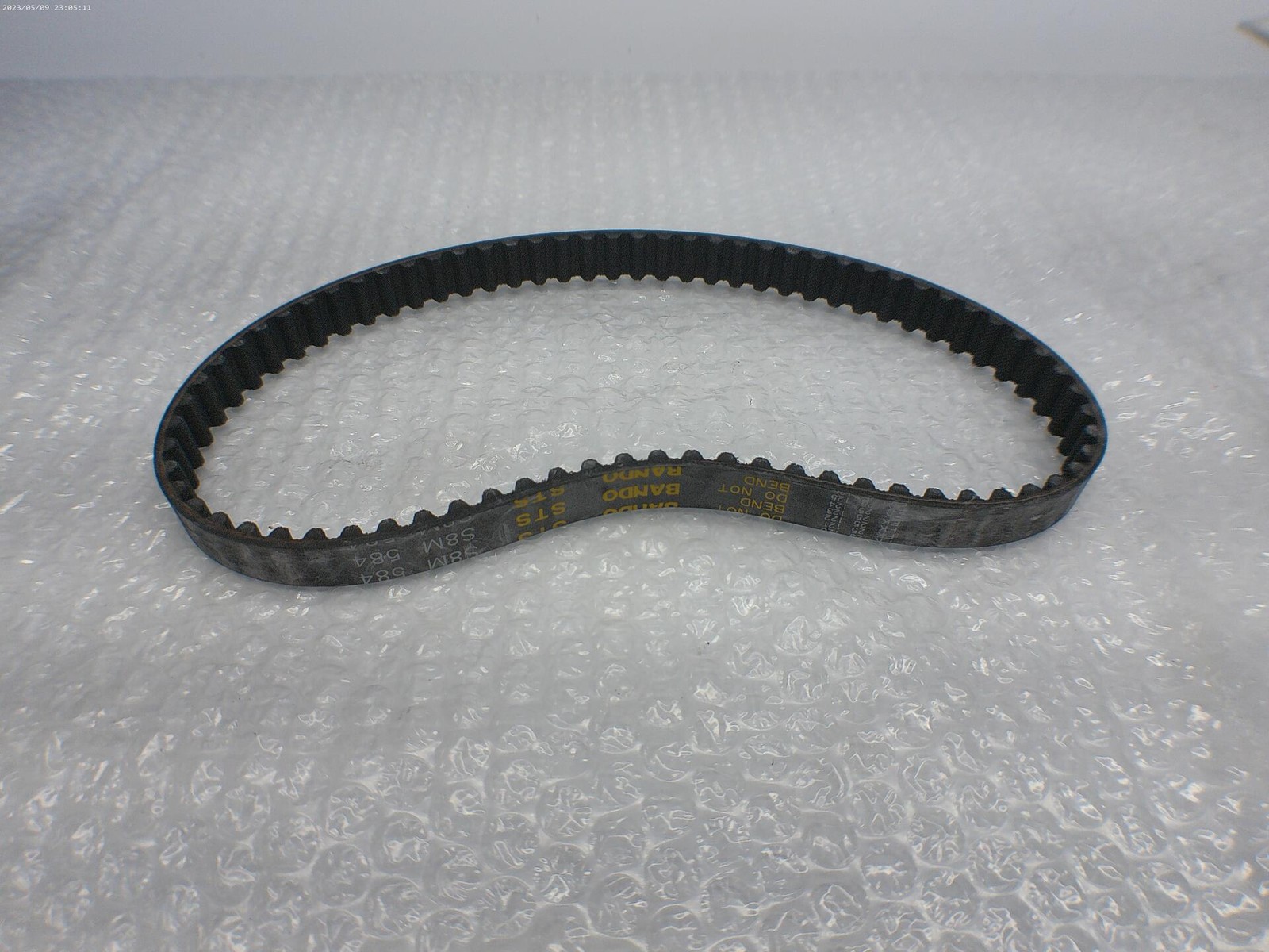 BANDO STS S8M-584 BELT LOT OF 2 NSNP